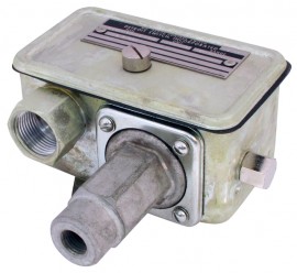 Detroit Switch 222-25 Single Pressure Switch, 30&amp;quot; V AC to 20 psig, 1&amp;frac38;&amp;quot;-