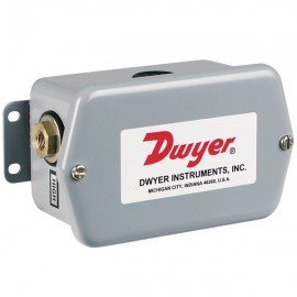 Dwyer 647-1 Wet/Wet Differential Pressure Transmitter (0-3\ w.c.) with 1.0% Accuracy"-