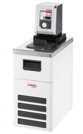 Julabo DD-300F Analog DYNEO Refrigerated/Heating Circulator with Analog Interface, 230 V-