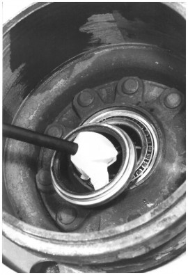 Kiene Diesel K-1295 Hub Oil Seal Puller, for steer, drive, and trailer axles-