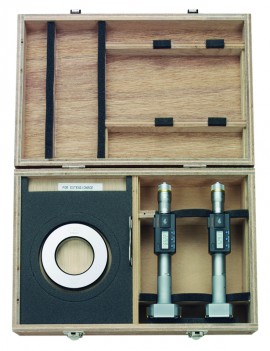Mitutoyo 468-984 Digital 3-Point Internal Micrometer Set, 50 to 75 mm-