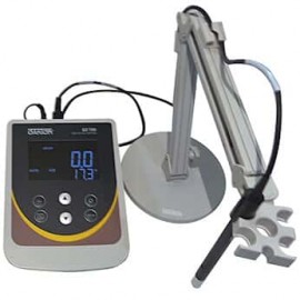 Oakton 35411-00 Benchtop Meter with probe and stand-