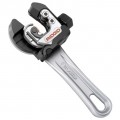 RIDGID 118 2-in-1 Close Quarters AUTOFEED® Cutter with ratchet handle-