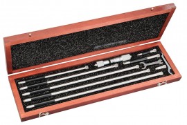 Starrett 823DZ Tubular Inside Micrometer with case, 4 to 32&quot; range, 0.001&quot; graduations-
