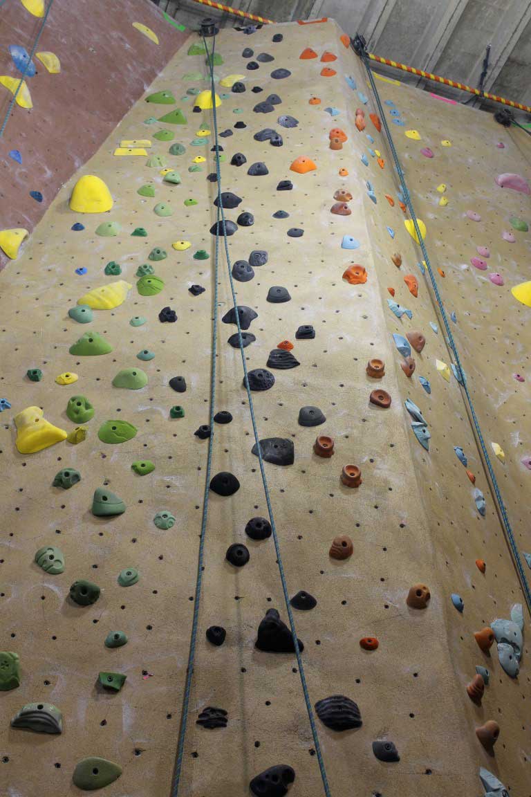 Rock climbing wall